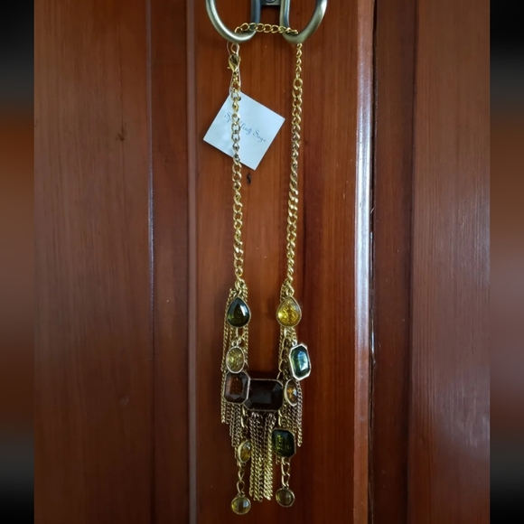 Sparkling Sage Statement Necklace - Picture 4 of 4